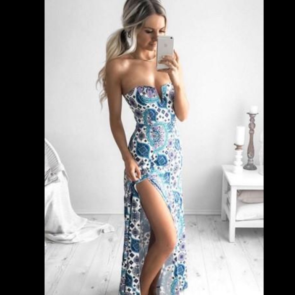 Beautiful Maxi Dress/ gown